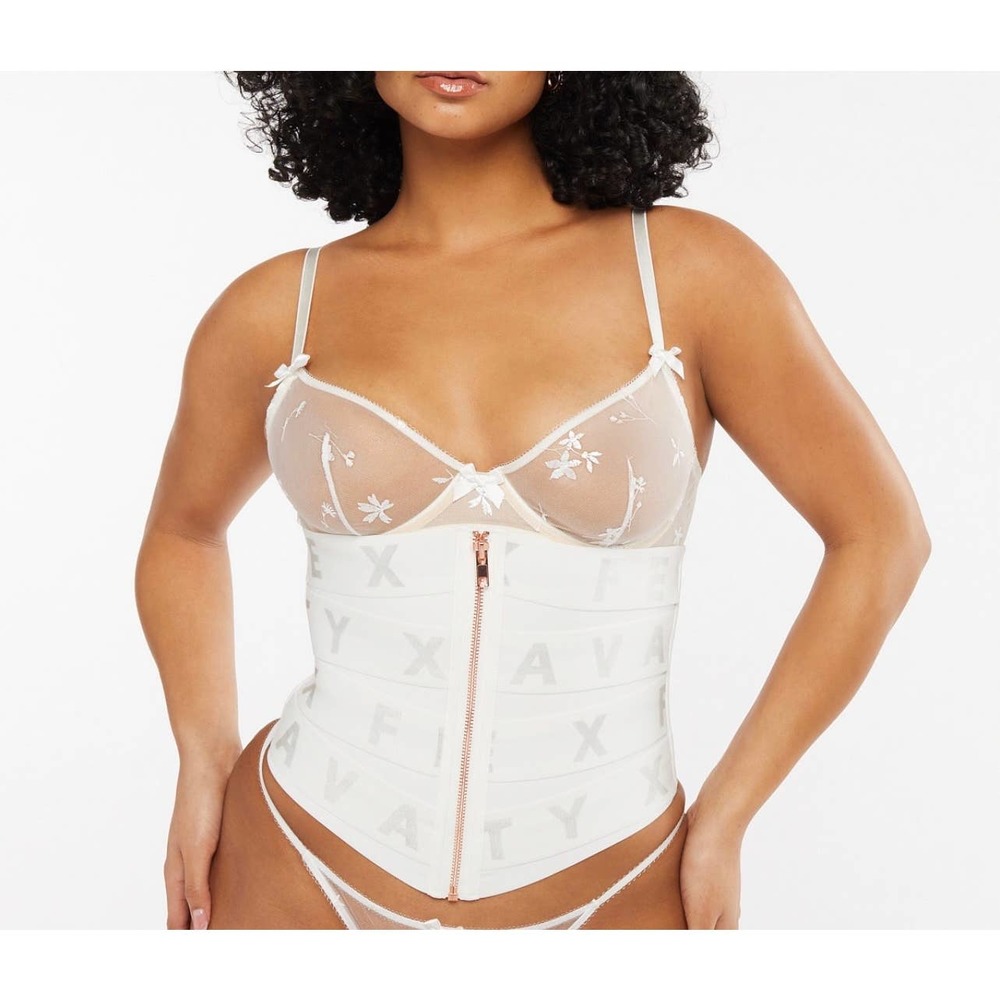 NEW NEW SAVAGE X FENTY CINCHER CORSET WHITE PEARL XS / S